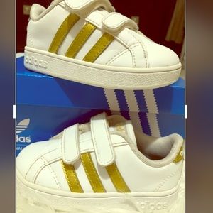 Adidas Velcro toddler unisex gold white size 7